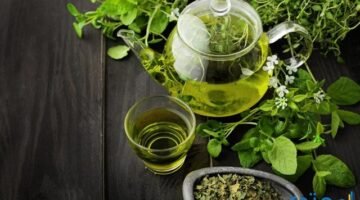 1745969375 الاخضر3